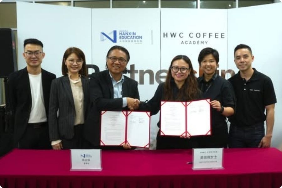 Oneworld Hanxin Education× HWC COFFEE , Memorandum of Undertaking for Industry-Academia Collaboration and Boutique Coffee Course Presentation Ceremony